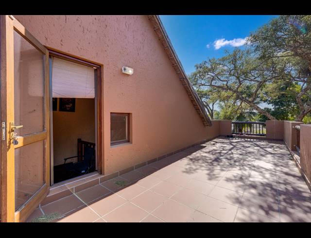 2 BEDROOM APARTMENT FOR SALE IN SUNNINGHILL